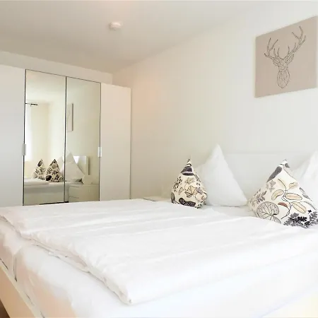 Braviscasa - Ferienresidenz Hochfirst Appartement *